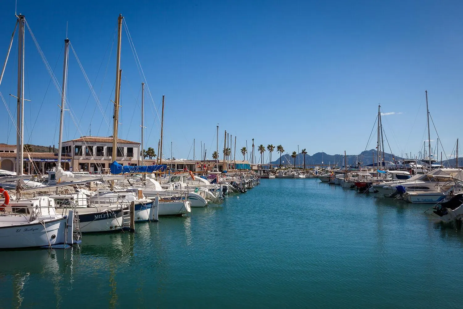Cala Clara Beach Apartment By Sealand Villas Cala de Sant Vicenc Spanien